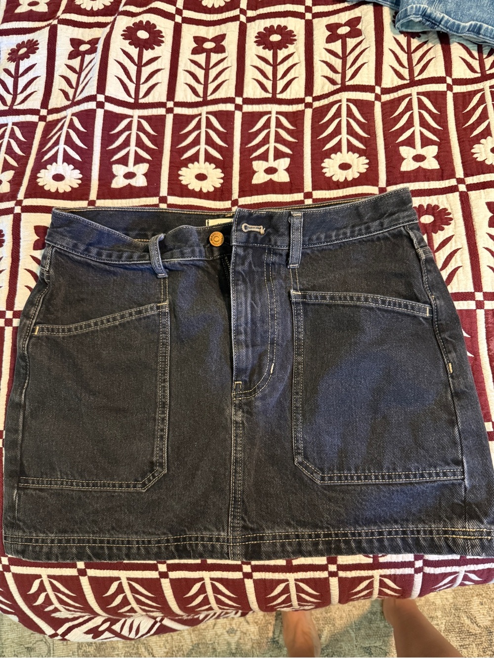 Madewell black Denim Mini Skirt with Front and back Pockets